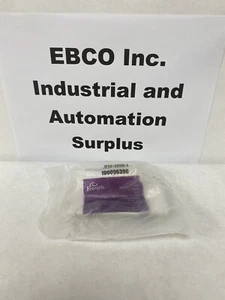 Adaptador recto Entegris C12-12FN-1 PFA, 3/4 MNPT, tubo OD de 3/4", orificio de 16 mm - Imagen 1 de 6