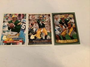 Lotto di 3 carte Topps Packers BRETT FAVRE: 400, 371, 230 - Foto 1 di 2