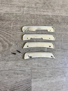 OEM MERCEDES PANEL PUERTA IZQUIERDA Y DERECHA REPOSABRAZOS MOLDURAS CROMADAS W107 R107 560SL 380SL - Imagen 1 de 6