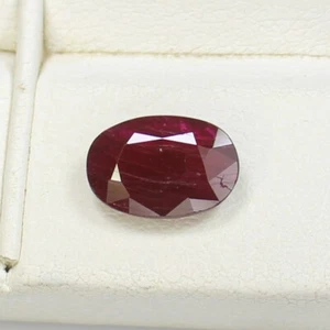Natural Faceted Pigeon Blood Ruby Piece In Oval Shape 1.60 Carats 9x6x3 mm Size - Picture 1 of 5