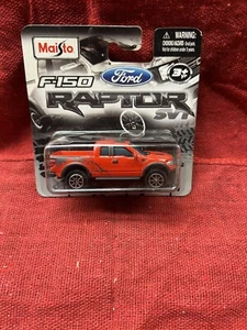 Camión diecast F-150 Ford Raptor SVT - Maisto - escala 1/50 - estado nuevo - Imagen 1 de 2