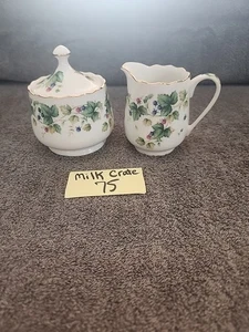 Andrea von Sadek Hergestellt in Japan Beere Zuckerdose und Milchkännchen - Bild 1 von 10