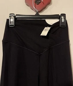 Aerie Offline Womens Medium Black Hi-Rise Flare Pull-On Leggings NWT! A3578 - Picture 1 of 9