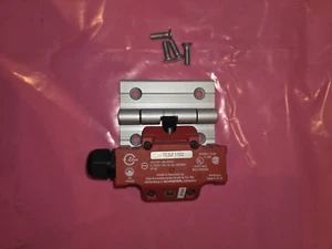 Elan Schmersal TESZ1102 TESZ 1102 Hinged Safety Interlock Switch 250 Vac 2.5A - Picture 1 of 1