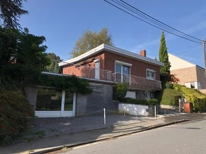 location villa Strepy-Bracquegnies libre 1er Mai - Photo 1/3