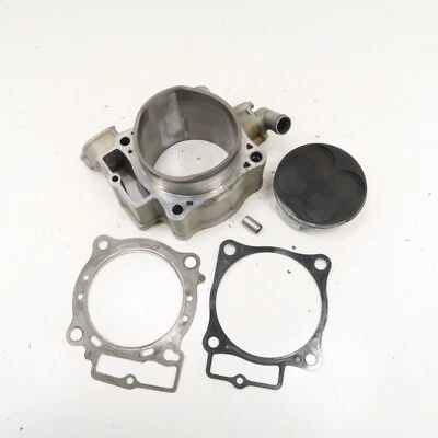 Honda CRF450R - Stock Cylinder w/ Piston - SCORED WALLS - 2015 CRF 450 OEM - Image 1 of 4