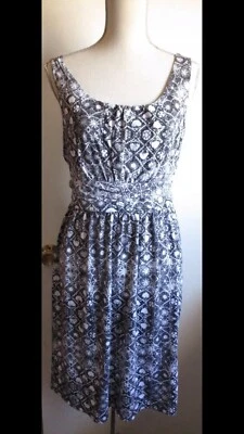 Vestido boho Faded Glory para mujer M sin mangas ajuste acampanado elástico cintura ceñida  MIDI Foto 1 de 4