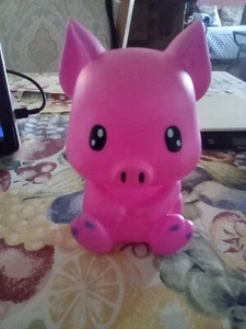 Pink Piggie Plastic - Picture 1 of 5