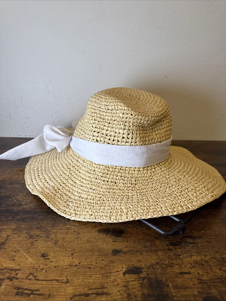 Chapéu de Sol Feminino Peter Grimm Verdadeiro Personagem Roupa Resort Tecido Natural - Imagem 1 de 4