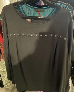 Dillards SLIM FACTOR BY INVESTMENTS Plus 3X Stud Detail Black Tunic NWT - Picture 1 of 6