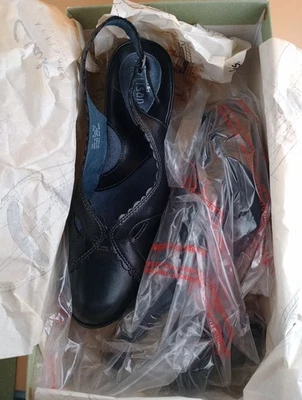 Clarks Colección Artesanal 7M Mujer Negro Rubí Curado Foto 1 de 4