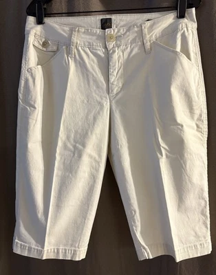 Pantalones Cortos JAG Bermudas Beige Elastizados Bolsillos Frente Plano Informales Exterior Calce Ajustado 12 Foto 1 de 4