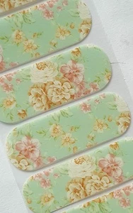 Jamberry VINTAGE CHIC, 1/2 Sheet  - Picture 1 of 3