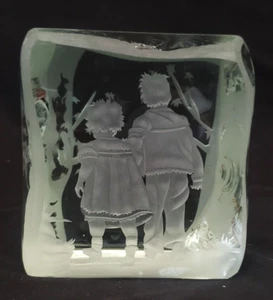 Vintage 1978 R M Yates Etched Green Glass Block - Boy Girl walking in the Fall - Picture 1 of 7