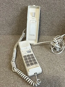 Audioline REN 1 - Wall Mounted Telephone - Large Keypad - Corded - 1990s - Zdjęcie 1 z 11
