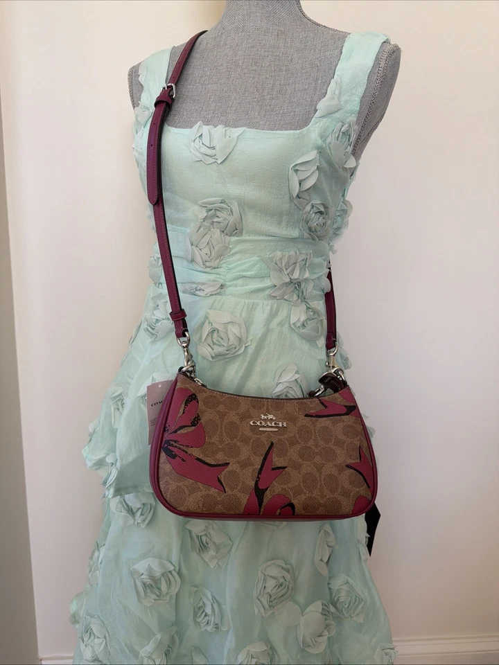 Coach CAA70 Teri Shoulder Bag In Signature Canvas With Bow Print