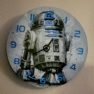 R2-D2 - STAR WARS - WANDUHR - Bild 1 von 2