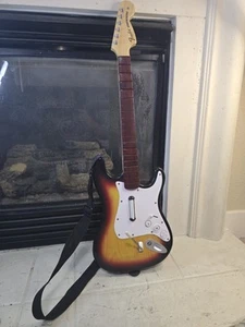 Playstation PS3 PS4 PS5 Rockband Harmonix Fender Stratocaster / Sin Dongle - Imagen 1 de 11