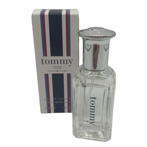 Tommy Hilfiger Tommy Eau de Toilette 30 ml Hombre Fragancia Cítrica Fougère Spray - Imagen 1 de 3