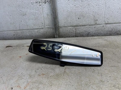 Espejo retrovisor interior Chevrolet Silvrdo25 2022 atenuación manual OEM  Foto 1 de 4