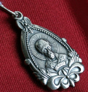 COLGANTE ICONO ORTODOXO RUSO - HACEDOR DE MARAVILLAS DE SAN NICHOLAS. PLATA 925. JOYAS. - Imagen 1 de 2