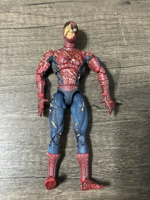 Figura De Colección 2002 ToyBiz Spiderman Película 6" Batalla Devastada Foto 1 de 4