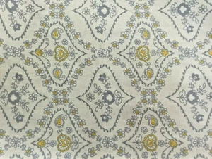 Tessuto Joann Damascato Floreale Cotone Trapuntato Grigio Giallo 42x62 1,7 iarde - Foto 1 di 4