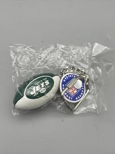 NFL NEW YORK JETS Football Key Chain Classic Logo Souvenir Sports Collectable - Picture 1 of 3