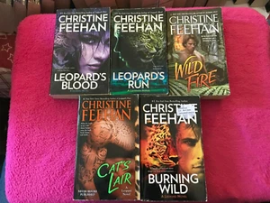Christine Feehan 5 Book Lot - Leopard Novels - Burning Wild & More! - Bild 1 von 8