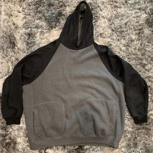Starter Black & Gray Hoodie Sweater Men’s Size 3XL 54-56 RN70892 - Picture 1 of 4