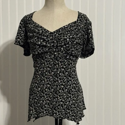 Dressbarn Woman 14/16 1X Black Floral Ruched Y2K Witchy Top Asym Hem Made USA - Image 1 of 4