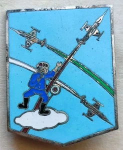 DISTINTIVO AERONAUTICA MILITARE AEREO A REAZIONE AVIAZIONE AEROPORTO PIN BADGE - Foto 1 di 2