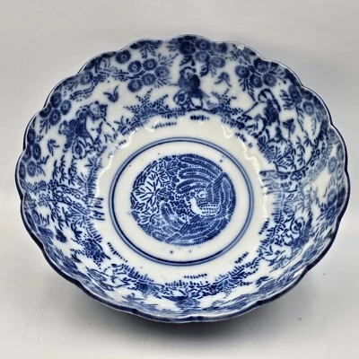 Антикварная фарфоровая чаша Meiji Flow Blue с зубчатым краем Pheonix ЧИТАЙТЕ  - Изображение 1 из 4