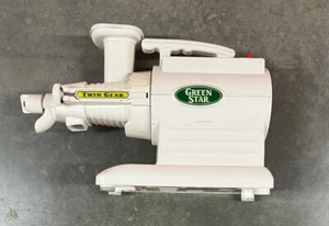Estrattore di succo Tribest Green Star JS-2000 Twin Gear - Foto 1 di 6