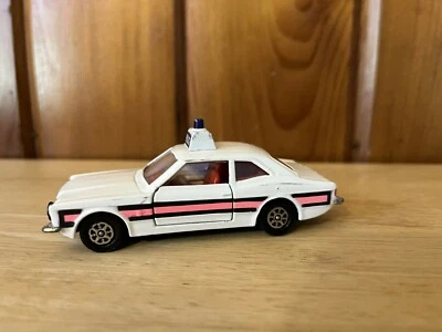 Corgi Toys Whizzwheels WHITE Ford Cortina GXL Police Car Great Britain - Image 1 of 4