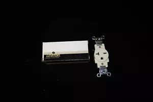 Leviton einzelne elektrische Buchse, mandelfarben, Produkt # 5461-A - Bild 1 von 5