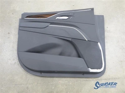 Panel interior puerta delantera izquierda negro Cadillac Escalade ESV 2023 7581236 266 Foto 1 de 4