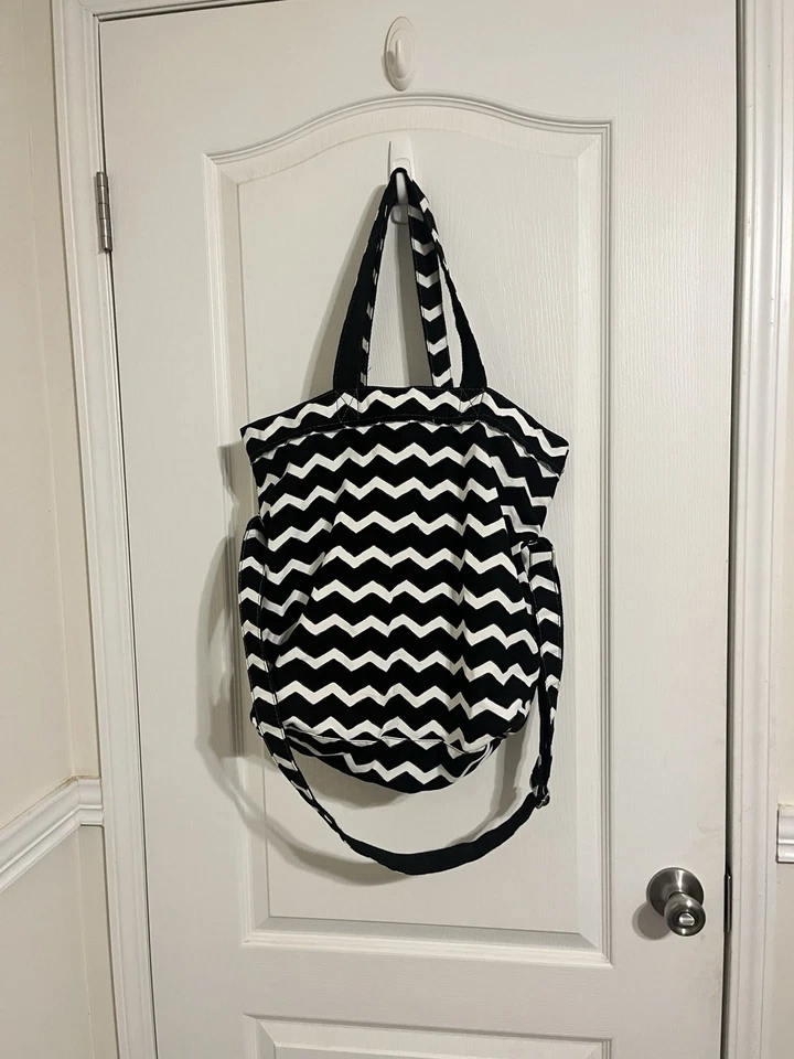 Bolso de Hombro Thirty one Retro Metro Lona Negro Blanco Chevron Foto 1 de 4