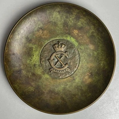 Plato de bronce Danés Tinos Art Deco con pátina Verdigris King Christian X años 30 Foto 1 de 4