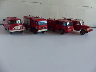 Lot véhicules miniatures Pompiers - Photo 1/4