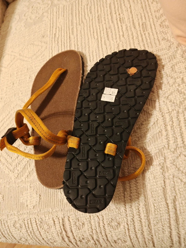 Sandalias Tierra Suela Vibram Correas Amarillas Talla 8.5 - Nunca Usadas Minimalista Barefoo Foto 1 de 4