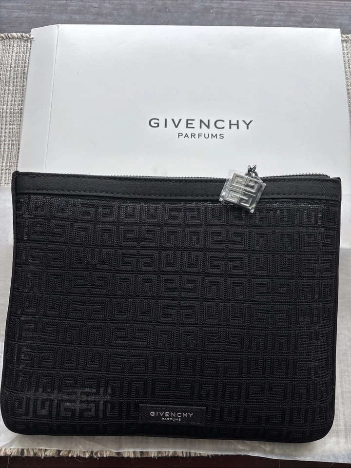 Bolsa de maquiagem preta plana GIVENCHY Beauty bolsa cosmética 8,5”x 6,5” nova na caixa - Imagem 1 de 3