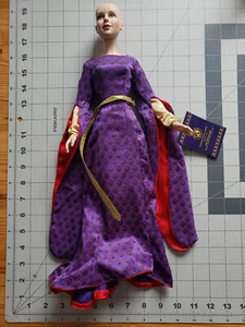 Franklin Mint Guinevere Doll, Purple Coronation Gown - Used - Picture 1 of 2