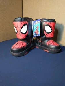 Marvel Spider-Man Kleinkind Winterstiefel - Größe 7 - schwarz & rot Superhelden Stiefel - Bild 1 von 1