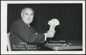 Real Photo. Postcard. Bridge Expert Charles Goren Displays his hand. 1965 - Picture 1 of 2