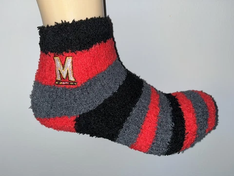 MARYLAND TERRAPINS COLLEGE TEAM LOGO WOMENS STRIPED SOFT FUZZY ANKLE SOCKS Q Cover