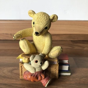 Statuina Royal Doulton Jane Hissey's Old Bear and Friends Troppo Cibo - Foto 1 di 17