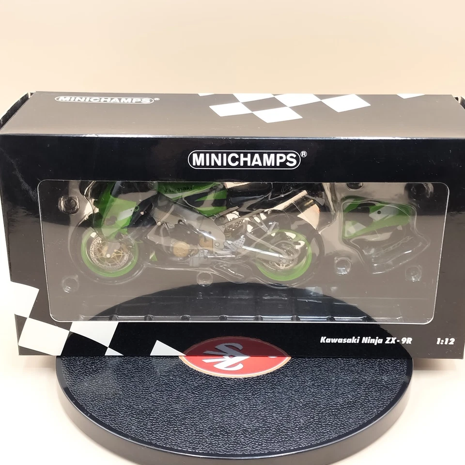 MINICHAMPS 1/12 Kawasaki Ninja ZX-9R Green 122164200 diecast metal - Image 1 of 4