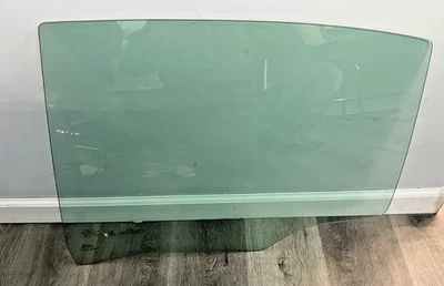 2000-2005 Buick LeSabre Driver Side Rear Left Door Window Glass OEM - Image 1 of 4