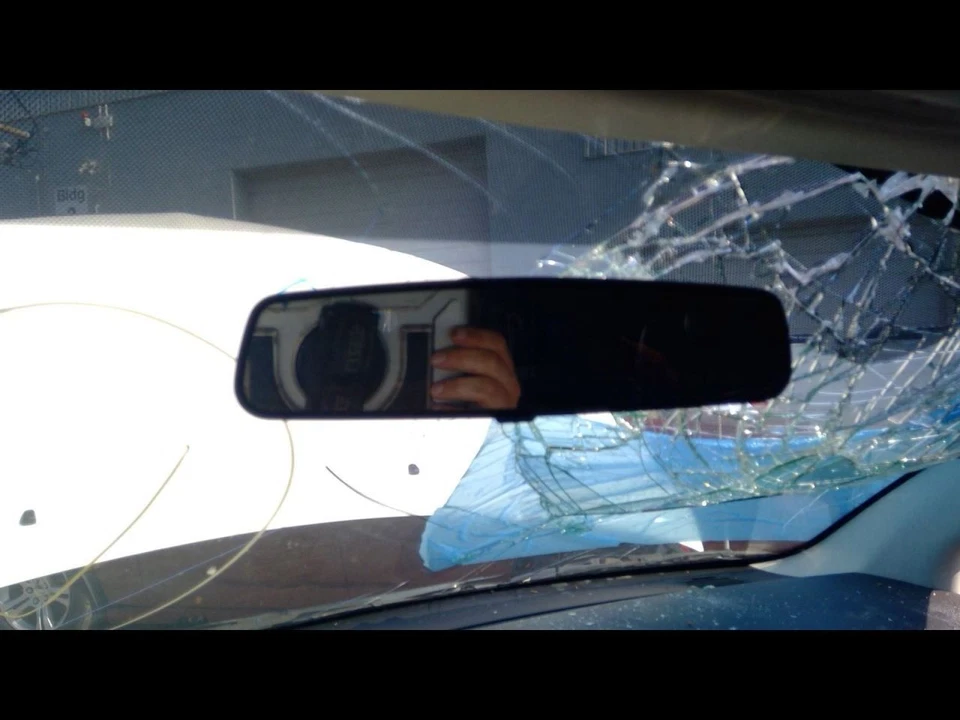 Rear View Mirror Manual Dimming Without Bluetooth Fits 10-18 CARAVAN 5094759 - Image 1 of 1